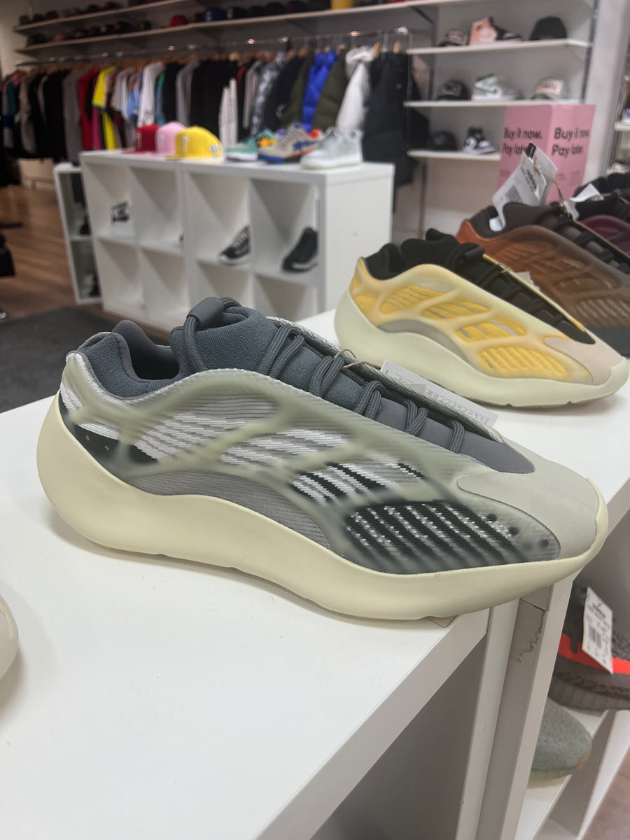 Yeezy on sale 700 shop