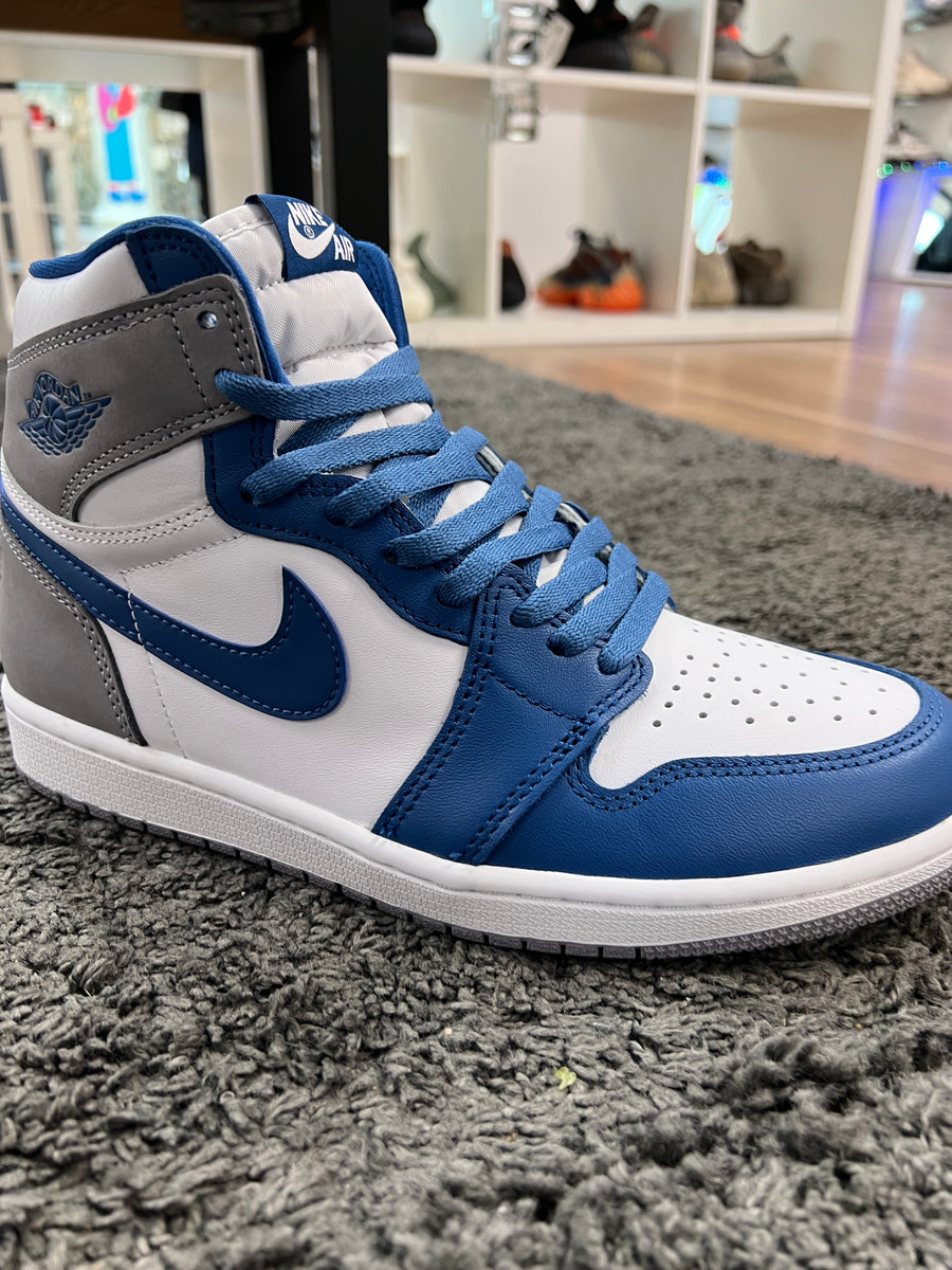 Retro 1 hot sale og blue