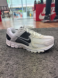 Nike Air Vomero 5 platinum tint