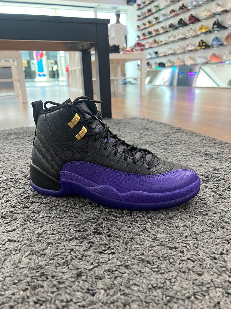 Black and store purple jordans 12