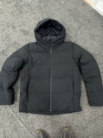 Uniqlo Black Puffa Jacket