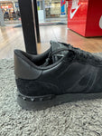 Pre Loved Valentino Rock Runner Triple Black