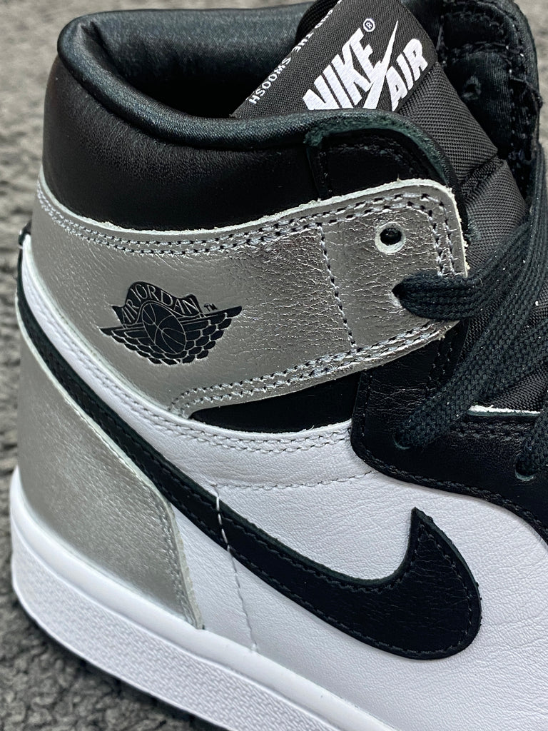 Silver hot sale jordan 1