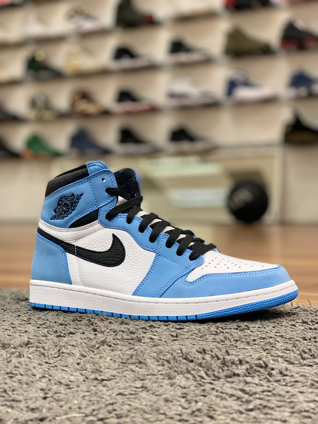 Air Jordan 1 High OG University Blue – Crep Select