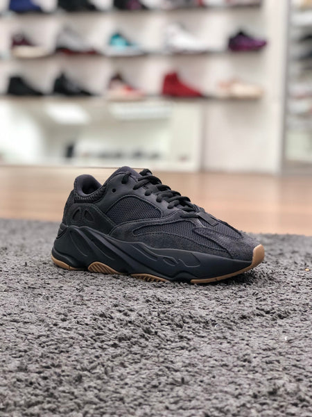 Yeezy Boost 700 Utility Black Crep Select