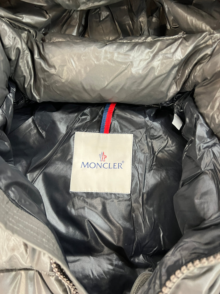 Grey on sale moncler maya