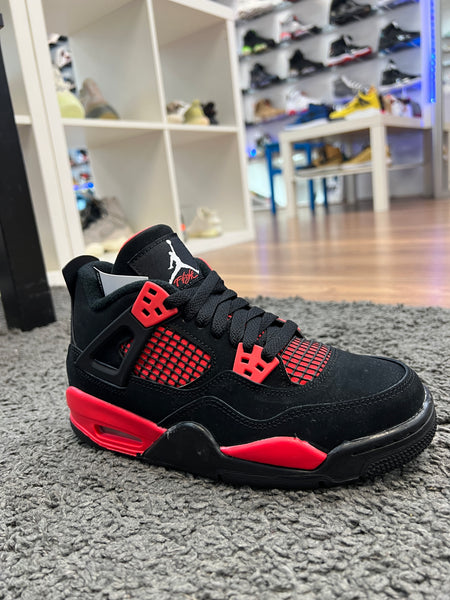 Black and red retro 4s best sale